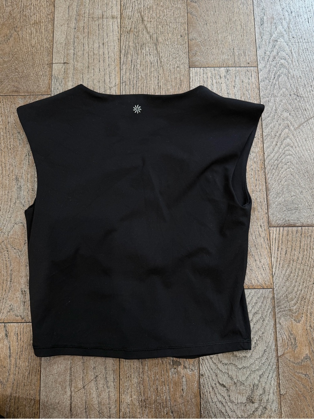 Athleta Transcend Crop Tee Black V-Neck Cap Sleeve Yoga Top Bra Size M - Picture 10 of 10